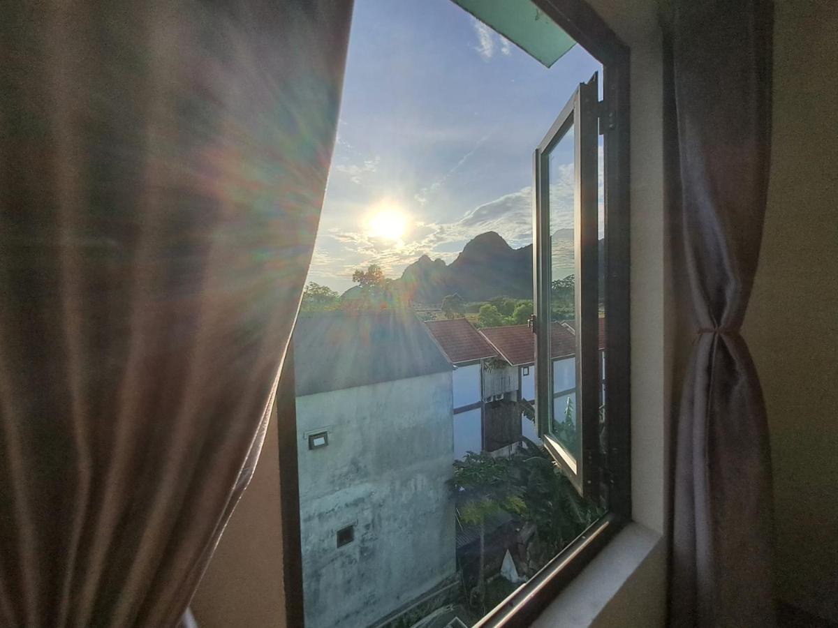 Greenland Backpackers Hostel フォンニャ エクステリア 写真