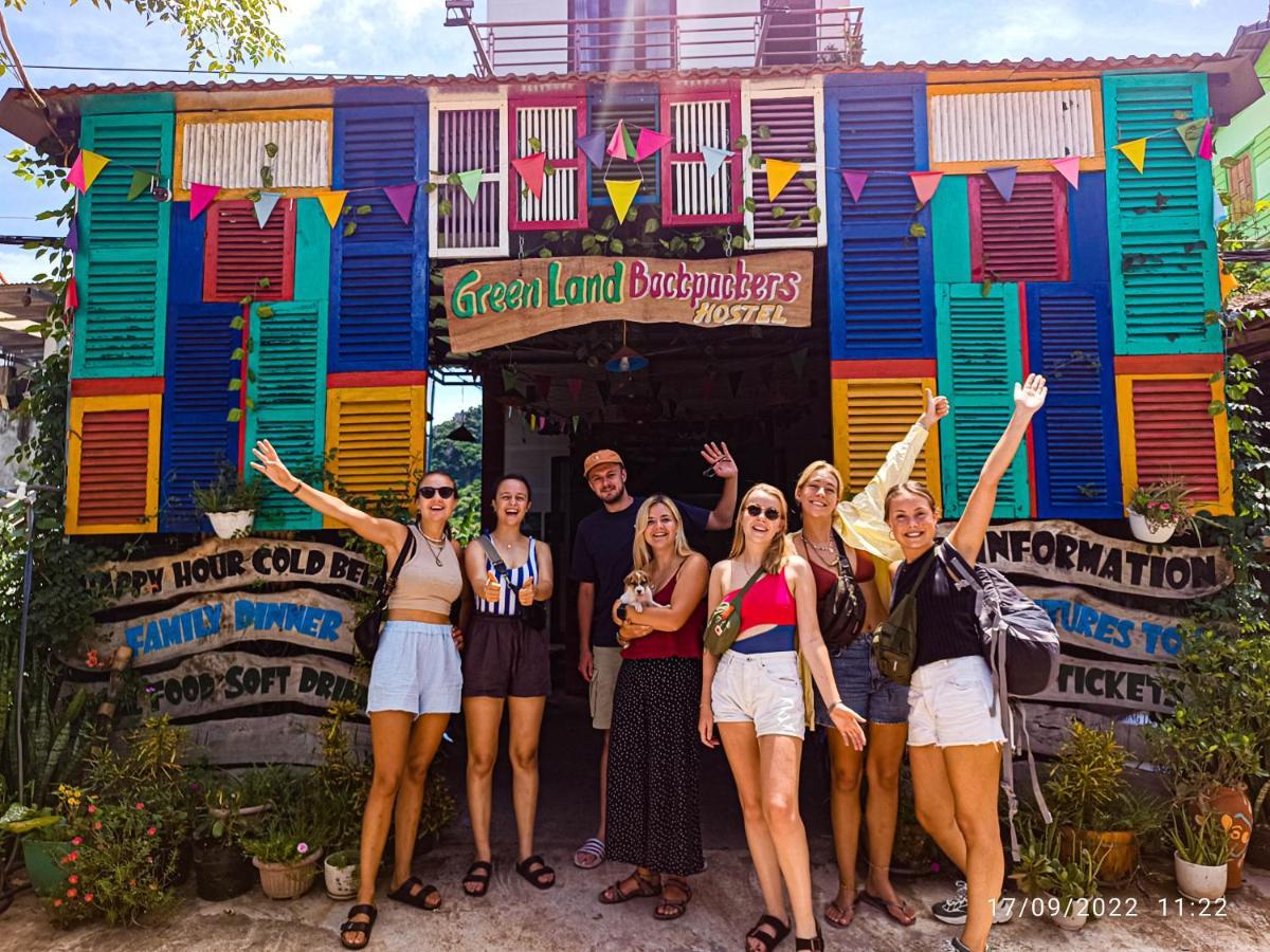Greenland Backpackers Hostel フォンニャ エクステリア 写真